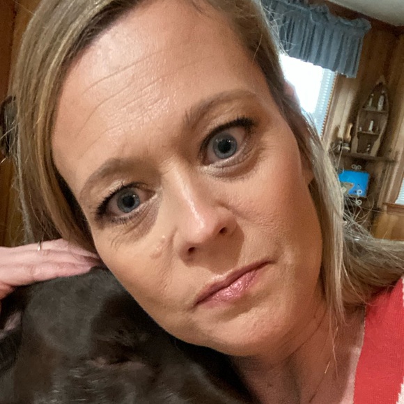 Meet your Posher, Kelly - Picture 3 of 5